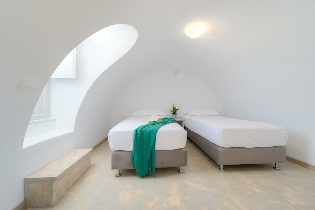 Crystal Villas Santorini Vothon Exterior photo